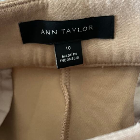 Ann Taylor Women’s Straight Leg Dress Pants Size 10 Khaki Tan Business Casual - Picture 5 of 6